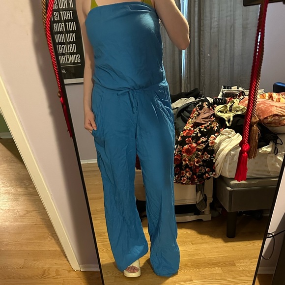 Blue strapless jumpsuit, drawstring waist - Picture 2 of 5